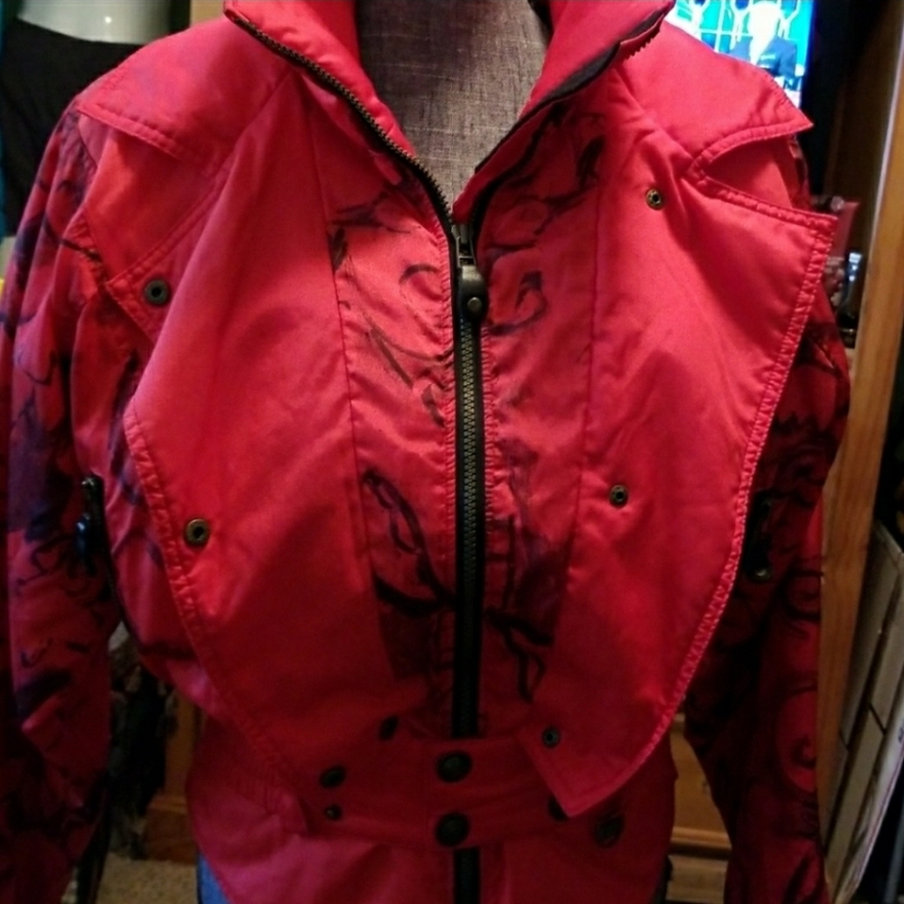 NILS medium red ski belted floral coat